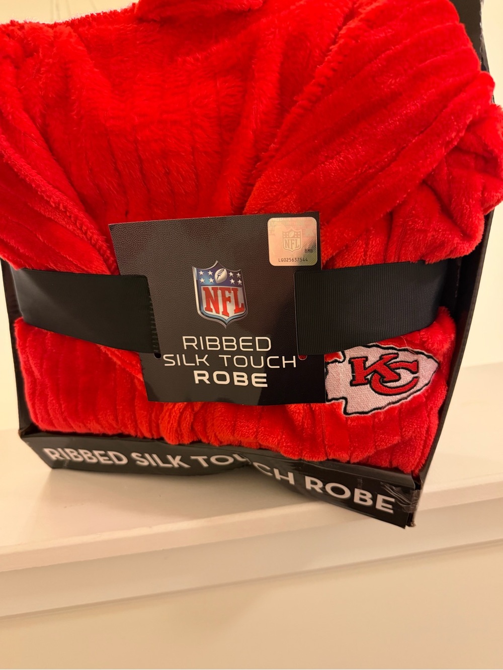 NIB NFL Kansas City Chiefs Red Ribbed Silk-Touch Robe